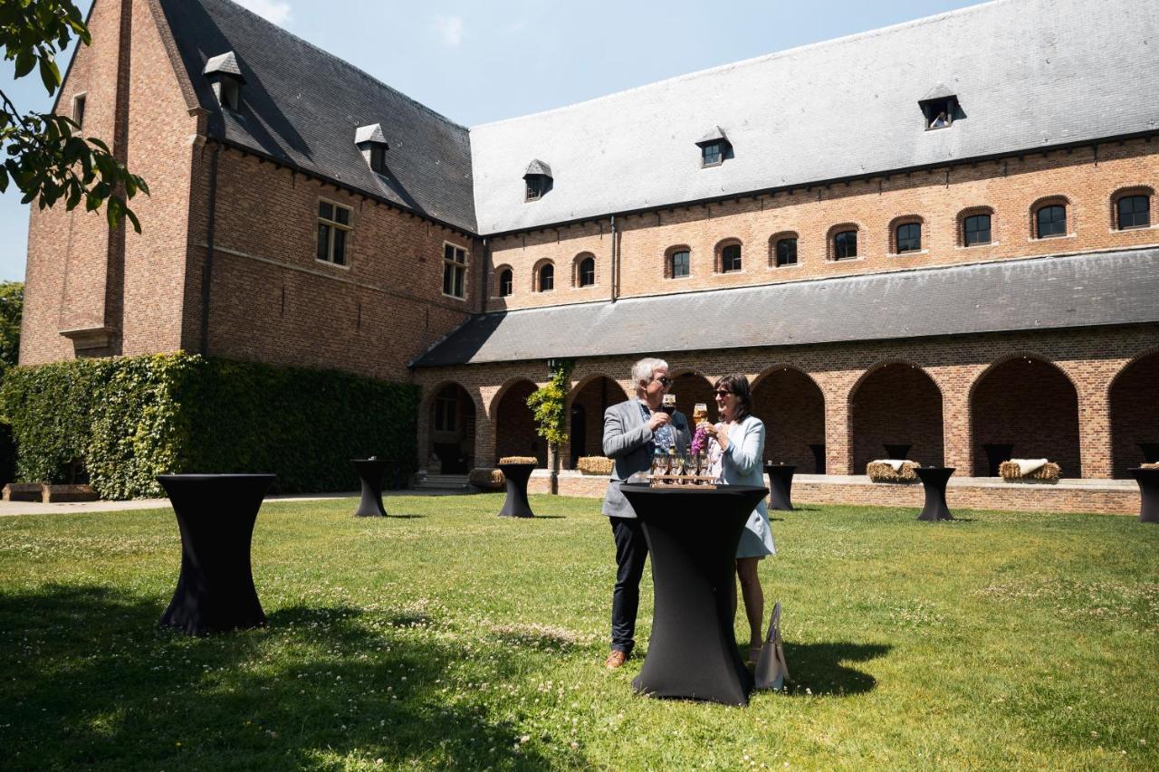 Hotel Priorij Corsendonk Oud-Turnhout Exterior foto